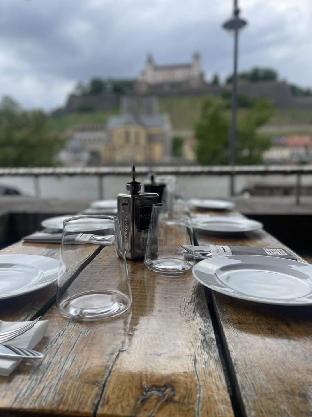 UFER Würzburg Restaurant und Bar in Würzburg